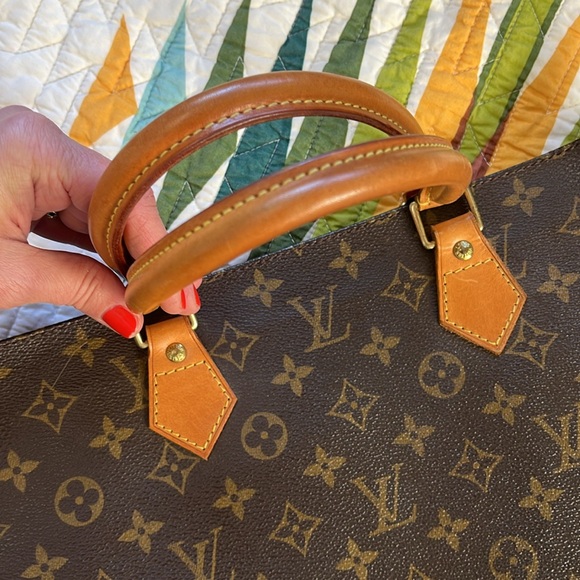 GORGEOUS EUC Louis Vuitton Monagram Sac Plat! Classic tote for everyday! - Picture 11 of 16
